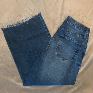 Time and Tru High Rise Raw Hem Wide Leg Crop Pant